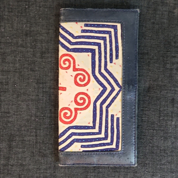 Vintage Bi-Fold Wallet Checkbook Wallet With Hand Stitched Applique Inlay - Picture 1 of 8